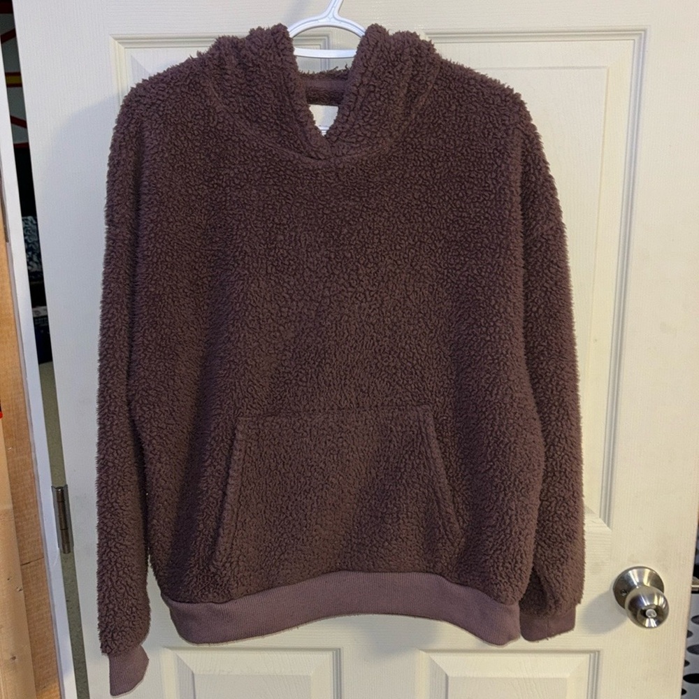 🌷 Cozy American Eagle Sherpa Pullover Sweater!🌷